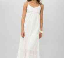 Бел фустан со чипка