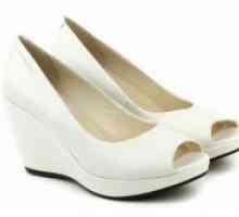 Бели чевли клинови
