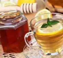 Корисни чај со мед