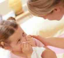 Како да се третираат течење на носот кај дете?