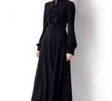 Црн фустан со долги ракави