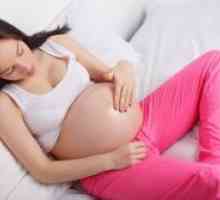 Чешање стомакот за време на бременост