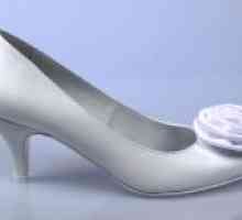 Свадба чевли со ниски потпетици