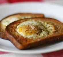 Пржени јајца леб