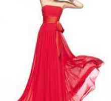 Шминка за црвен фустан