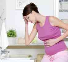 Зошто бремените жени утрото болест?