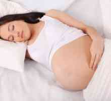 Позираат за спиење во текот на бременоста