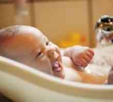 Билки за новороденчиња капење