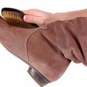 Како да се исчисти велур чизми?