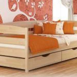 Детскиот дрвен кревет