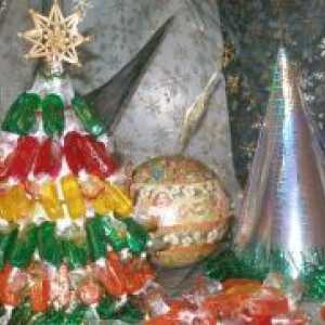 Како да се направи едно дрво Божиќ бонбони?