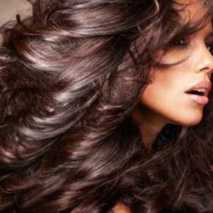 Како да им даде волумен на косата: едноставни правила за создавање на убави фризури