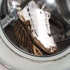 Како да се мијат чевли?