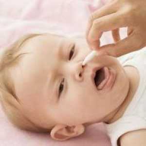 Течење на носот кај новороденче