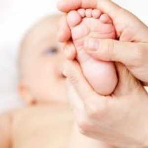 Рамни нозе кај децата: третман