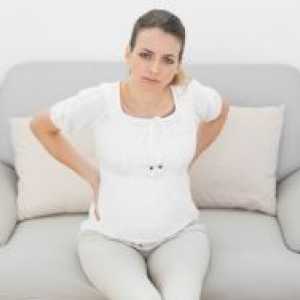 Зошто tailbone болка за време на бременоста?