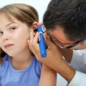 Детето се жали на болка во увото