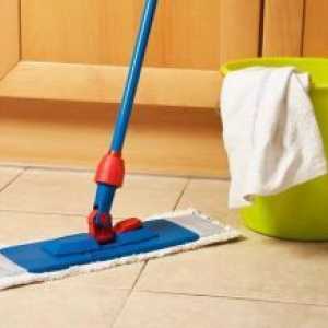 Четка за чистење на подот со микрофибер