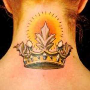 Круна тетоважа на вратот